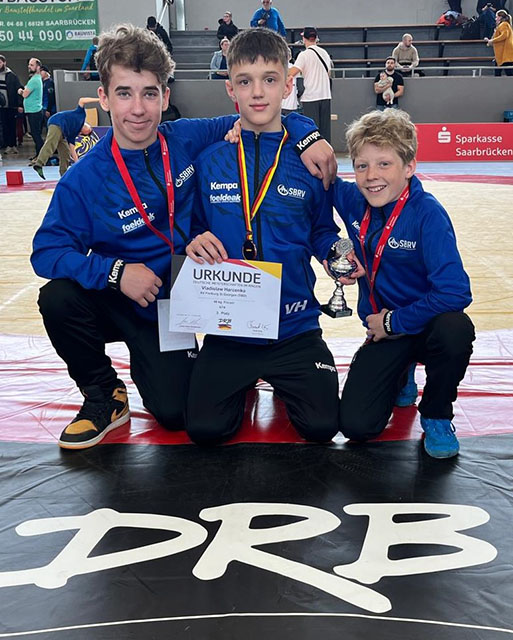 2024_04_21_RKG_Freiburg_2000_Bundesliga_DM_U14_Vladislav_Harcendov_mit_Bronze_4._Platz_Hugo_Lübke_Nachwuchstalent_Cedric_Hügle_Sponsor_Hirsch_Brauerei_Wurmlingen
