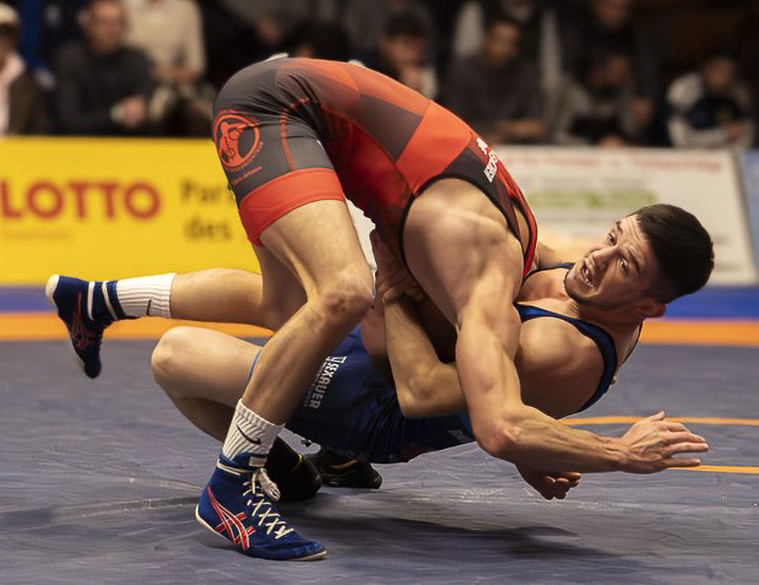 2025_11_22_RKG_Freiburg_1._Bundesliga_vs_KSV_Köllerbach_Mihail_Lapp_bl._Trikot_Sponsor_Hirsch_Bier_Wurmlingen