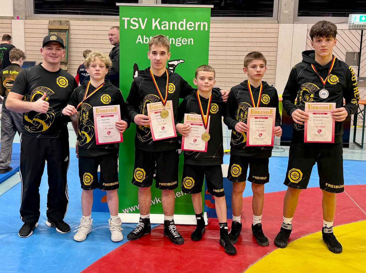 2026_01_17_RKG_Freiburg_2000_Bezirksmeisterschaften_top_alle_auf_dem_Treppchen_Sponsor_Hirsch_Bier_Wurmlingen