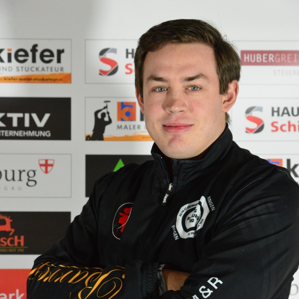 2025_12_01_RKG_Freiburg_1._Bundesliga_Florian_Schenk_Sportlicher_Leiter_Grco_Trainer_Aktive_Sponsor_Hirsch_Bier_Wurmlingen