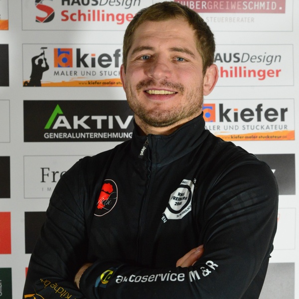 2025_12_01_RKG_Freiburg_1._Bundesliga_Ion_Vasilachi_Head_Coach_Trainer_Freistil_Aktive_Jugend_Sponsor_Hirsch_Bier_Wurmlingen