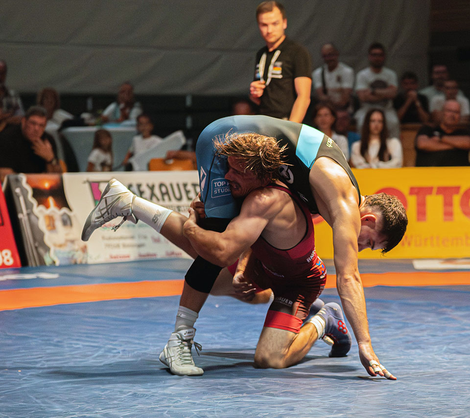 Alexandru Chirtoaca im Kampf gegen Dario Dittrich